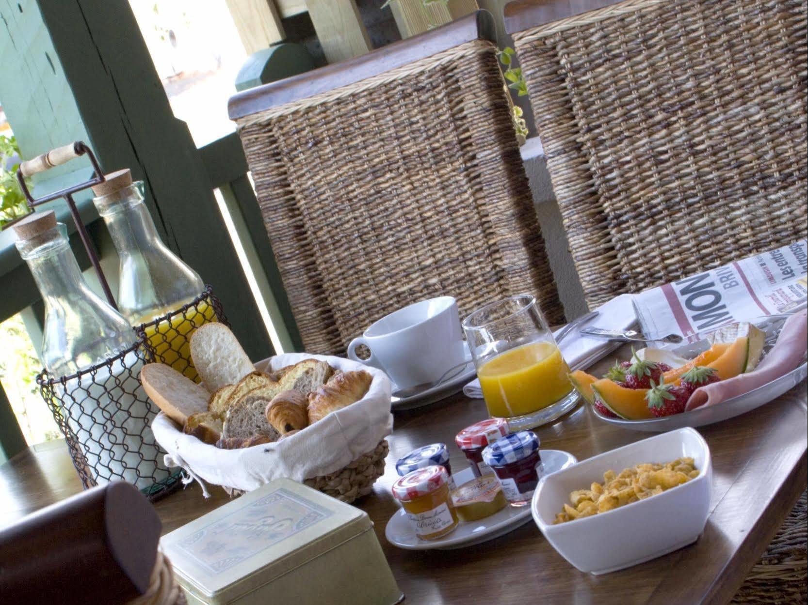 Contact Hotel Le Relais De Vellinus Beaulieu-sur-Dordogne Kültér fotó